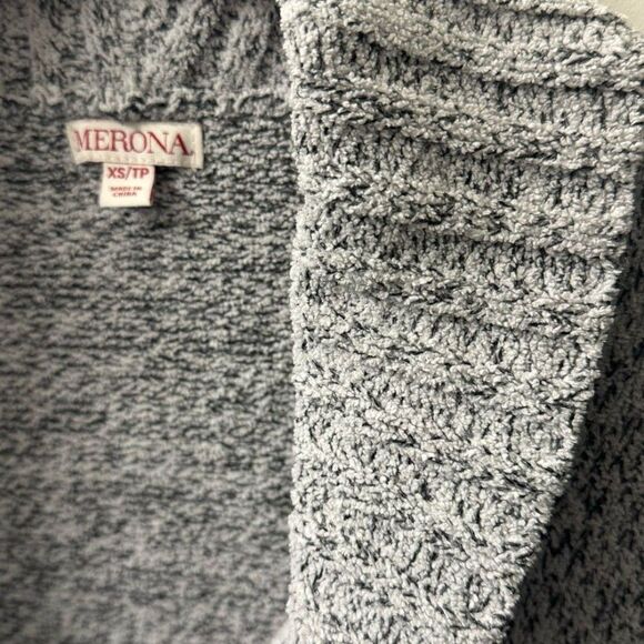 Light gray button up cardigan - Picture 3 of 7